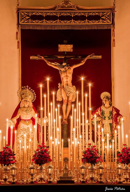 La imagen del Santísimo Cristo de Las Aguas presidirá desde el 14 de septiembre el altar de la Catedral de Cádiz