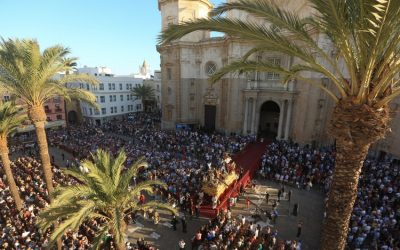 El Consejo de Hermandades y Cofradías de Cádiz agradece a todos los agentes sociales y organismos su participación para el desarrollo de la procesión Magna