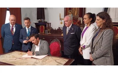 Visita del Ayuntamiento y Consejo a las hermandades del Domingo de Ramos, Lunes Santo y Martes Santo.
