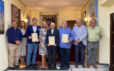 El Consejo de Hermandades y Cofradías de Cádiz ha hecho entrega este lunes de los premios del concurso de altares celebración con motivo de la festividad del Corpus Christi