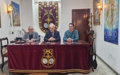Entrega de una donación económica a la Asociación Reyes Magos de Cádiz.